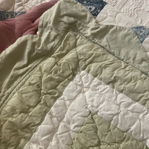 Pottery Barn Elegant Green and White Quilted Shams(pair) - Picture 7 of 7